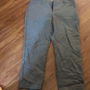 Women’s dress capris